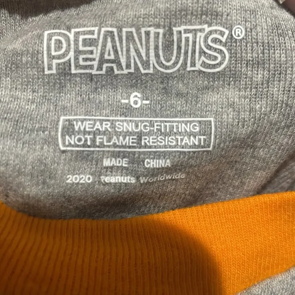Peanuts 6 snoopy pajamas 💯cotton Halloween like new fitted pjs